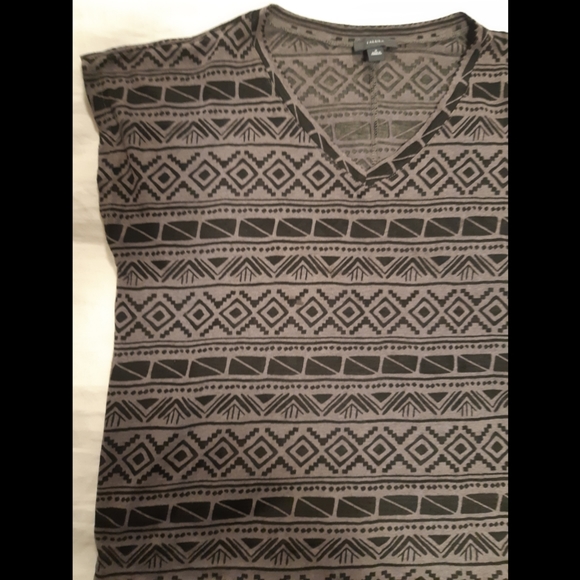 Talula Aztec Print Tee - Picture 2 of 5